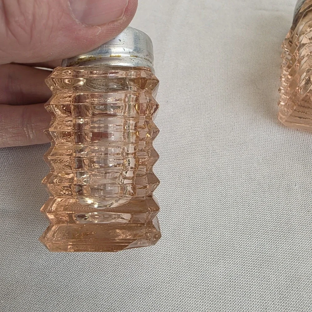 Anchor Hocking Pink Manhattan Depression Glass Horizontal Ribbed Pattern Salt...